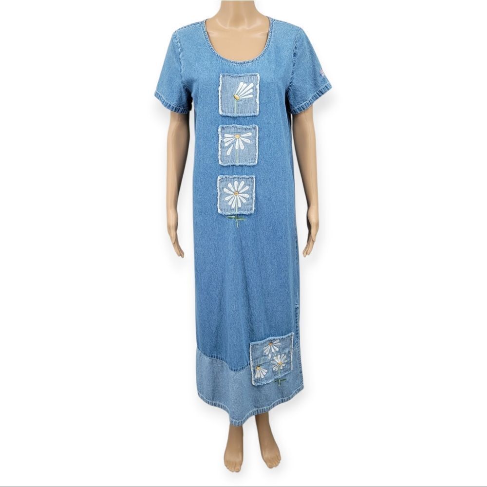 Bleu Bayou Vintage 90s Denim Dress with Daisy Patchwork Embroidery Cottagecore